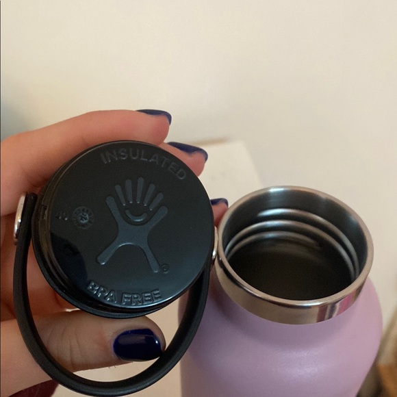 NWOT Hydro Flask - Picture 7 of 8